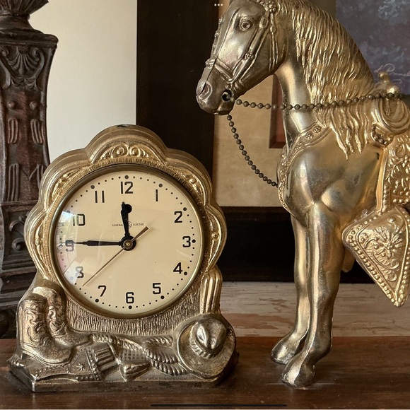 Vintage Collectible General Electric Mid Century Horse Clock Model AB-3F5A - Picture 2 of 10